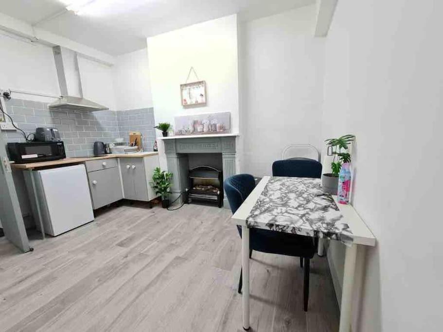 شقة Nice Flat Near Central لندن المظهر الخارجي الصورة